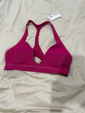 Lululemon All Day Breeze Bra  size 4 Magenta Purple Removable Cups